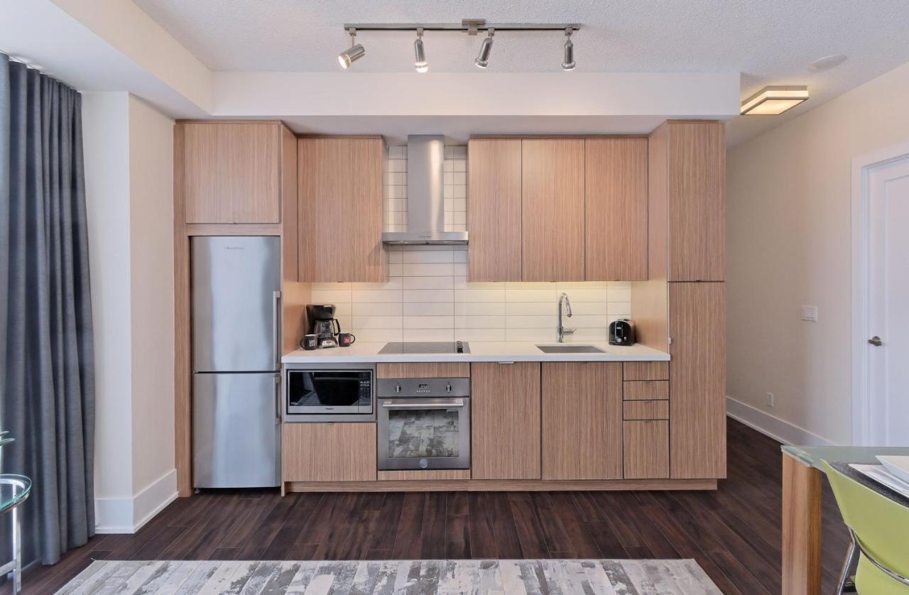 Delsuites - 300 Front Street - 30 Night Stays Toronto Exterior foto
